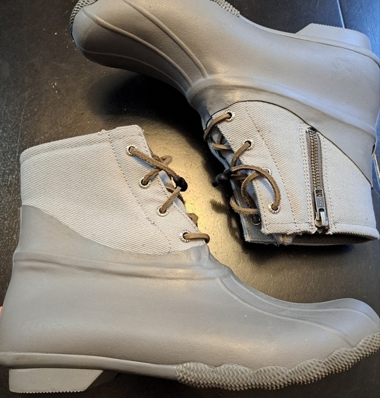 Sperry Top Sider Saltwater Boot - Picture 1 of 11